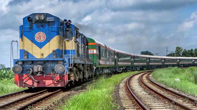 অর্ধেক আসনে চলবে সকল ট্রেন